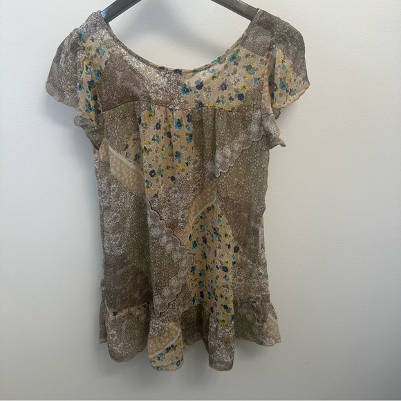 Lots of Love by Speechless Women’s Sheer Top Floral & Lace Ruffle Design Medium - Picture 2 of 8